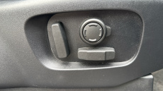 Land Rover Discovery 3.0 D300 R-Dynamic SE 5dr Auto Diesel Station Wagon